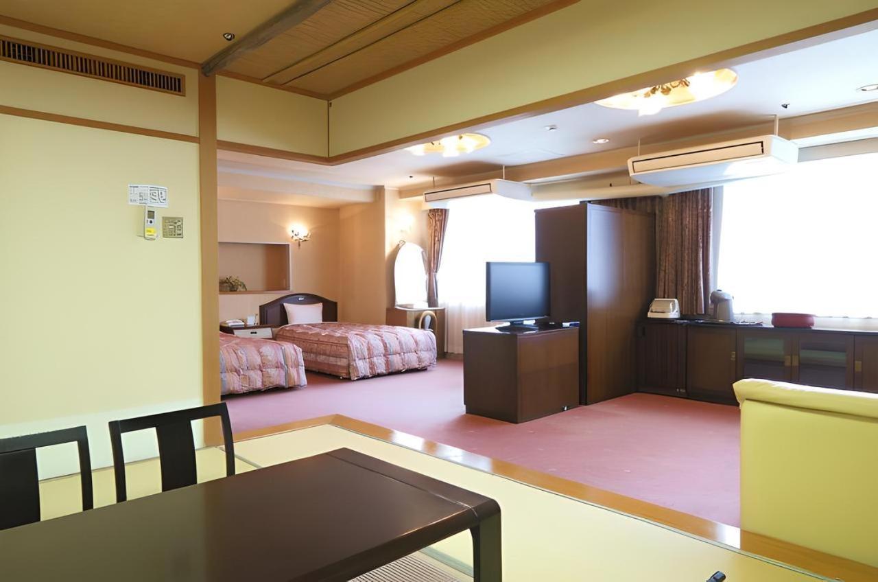 Hotel New Sunpia Tsuruga Esterno foto